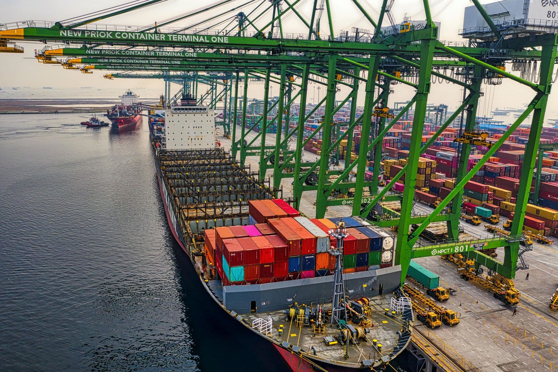 Logistics & Supply Chain